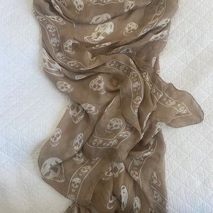 Alexander McQueen Tan/White Silk scarf